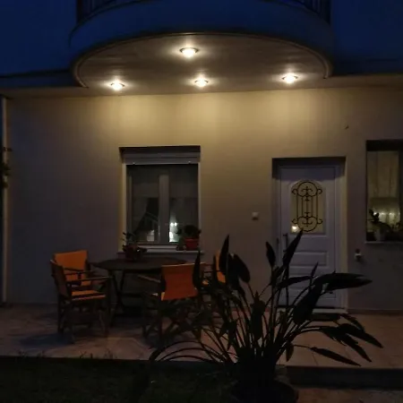 Diamant'S Place With Treehouse Garden Kounoupidhianá Dış mekan fotoğraf